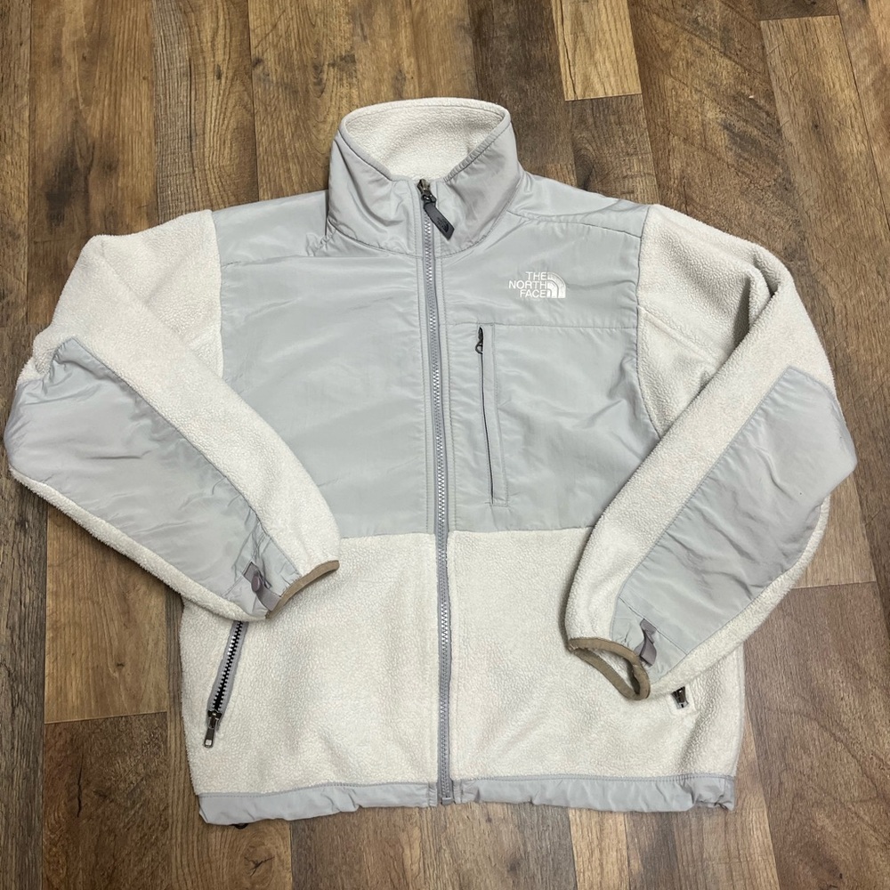 The North Face Women's Cream & Light Gray Fleece Jacket